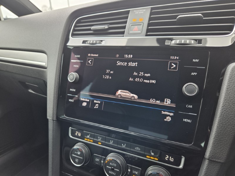 Used Volkswagen Golf 2017 for sale - 77973658: Photo 33