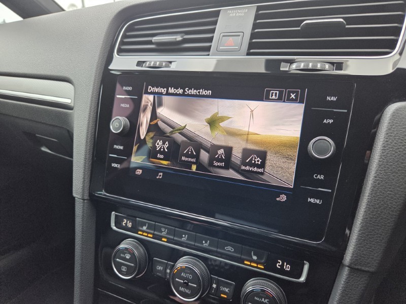 Used Volkswagen Golf 2017 for sale - 77973658: Photo 39