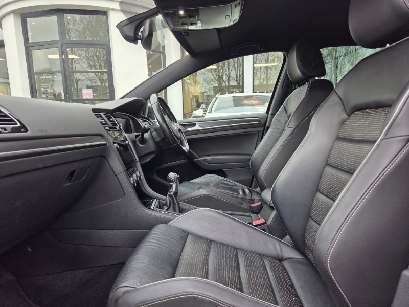 Used Volkswagen Golf 2017 for sale - 77973658: Photo 4