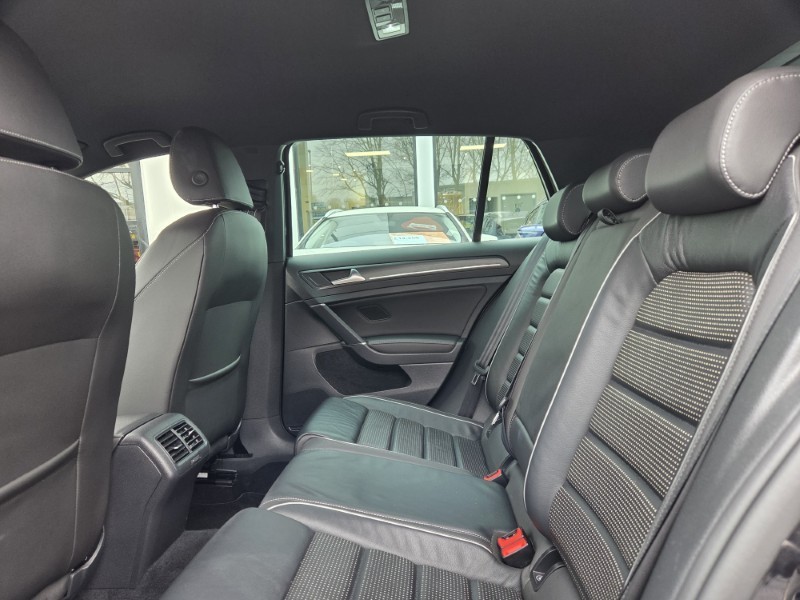 Used Volkswagen Golf 2017 for sale - 77973658: Photo 5