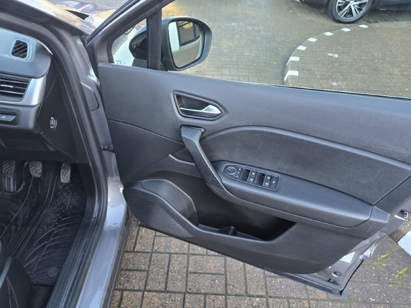 Used Renault Captur 2021 for sale - 77148049: Photo 28