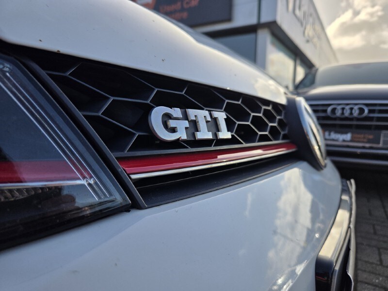 Used Volkswagen Golf 2016 for sale - 77915601: Photo 12