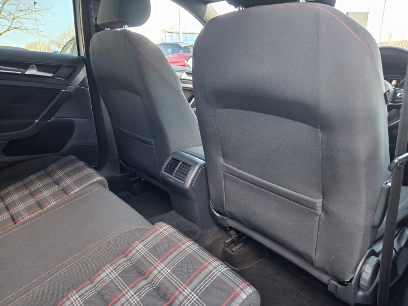 Used Volkswagen Golf 2016 for sale - 77915601: Photo 18