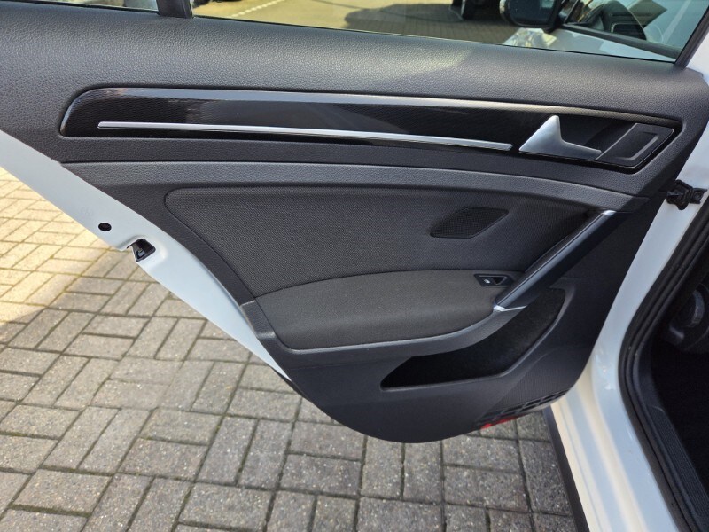 Used Volkswagen Golf 2016 for sale - 77915601: Photo 20