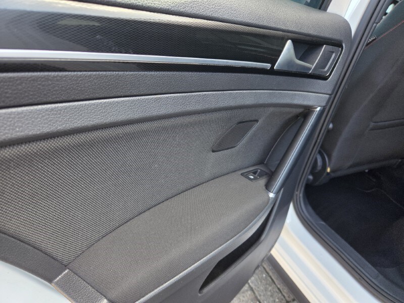 Used Volkswagen Golf 2016 for sale - 77915601: Photo 21