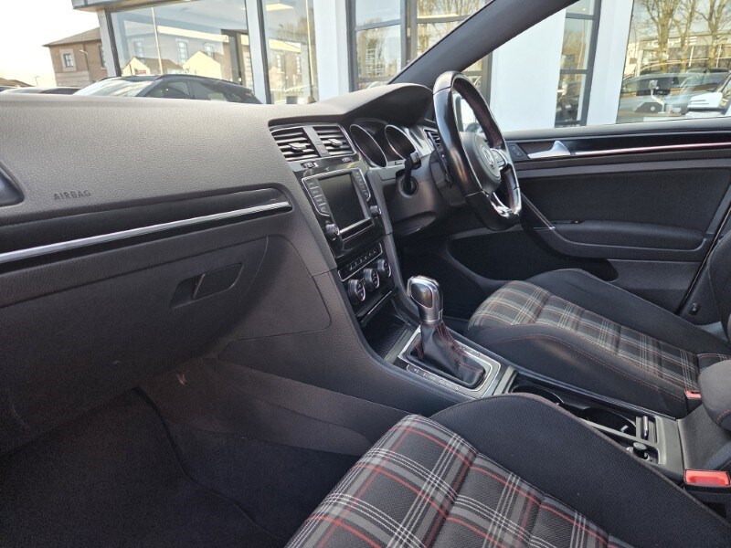 Used Volkswagen Golf 2016 for sale - 77915601: Photo 27