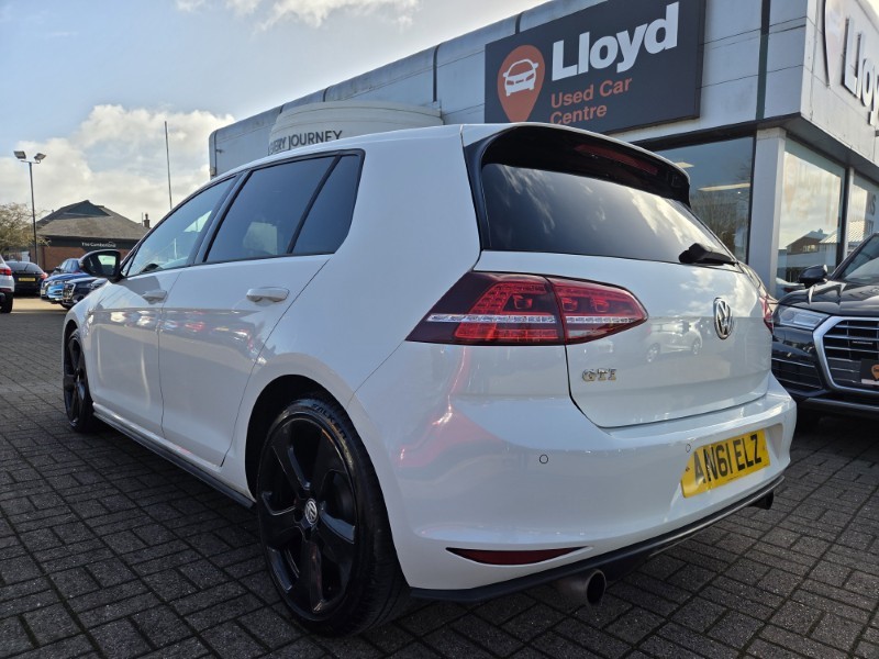 Used Volkswagen Golf 2016 for sale - 77915601: Photo 3