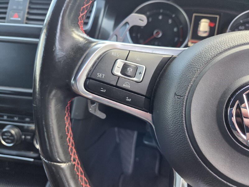 Used Volkswagen Golf 2016 for sale - 77915601: Photo 32