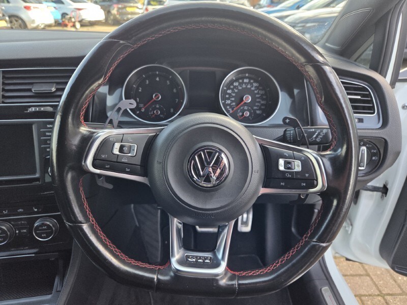 Used Volkswagen Golf 2016 for sale - 77915601: Photo 34