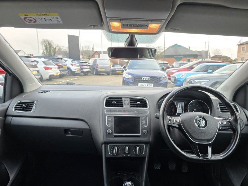 Used Volkswagen Polo 2017 for sale - 77300607: Photo 11