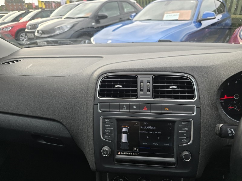 Used Volkswagen Polo 2017 for sale - 77300607: Photo 15