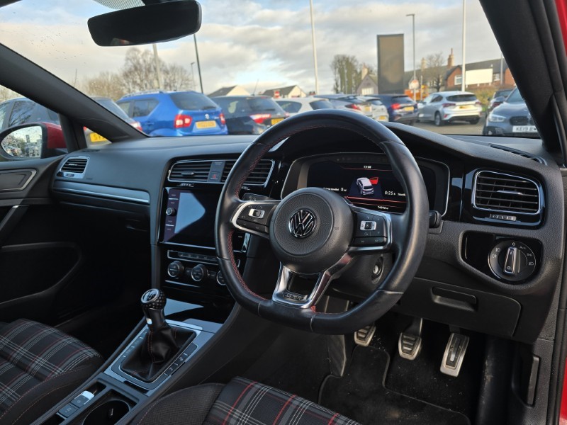 Used Volkswagen Golf 2017 for sale - 77077081: Photo 11