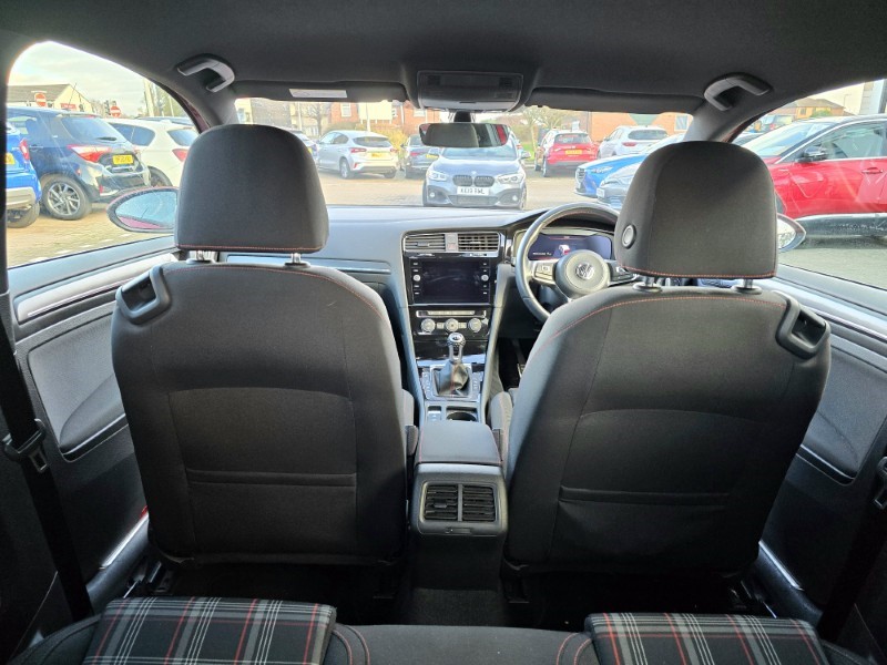 Used Volkswagen Golf 2017 for sale - 77077081: Photo 19