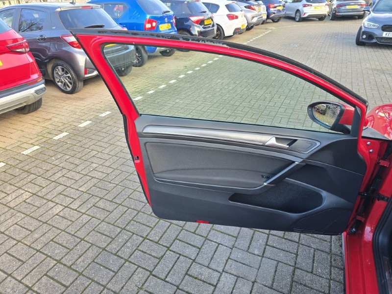 Used Volkswagen Golf 2017 for sale - 77077081: Photo 20