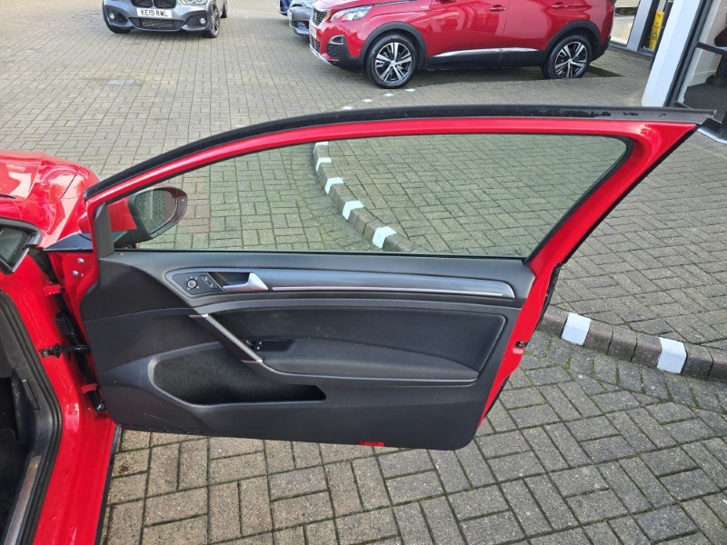 Used Volkswagen Golf 2017 for sale - 77077081: Photo 22