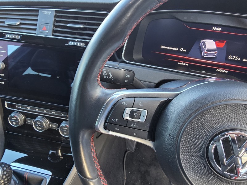 Used Volkswagen Golf 2017 for sale - 77077081: Photo 25