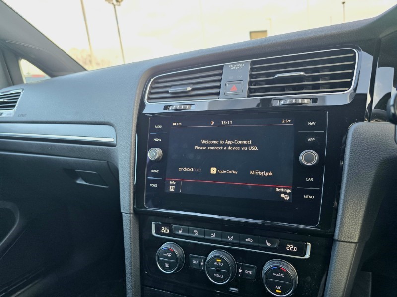 Used Volkswagen Golf 2017 for sale - 77077081: Photo 37