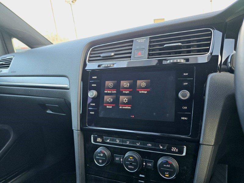 Used Volkswagen Golf 2017 for sale - 77077081: Photo 39