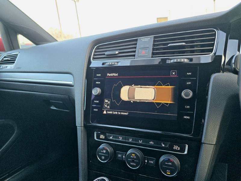 Used Volkswagen Golf 2017 for sale - 77077081: Photo 41