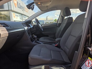 Used Volkswagen Golf 2018 for sale - 78787800: Photo
