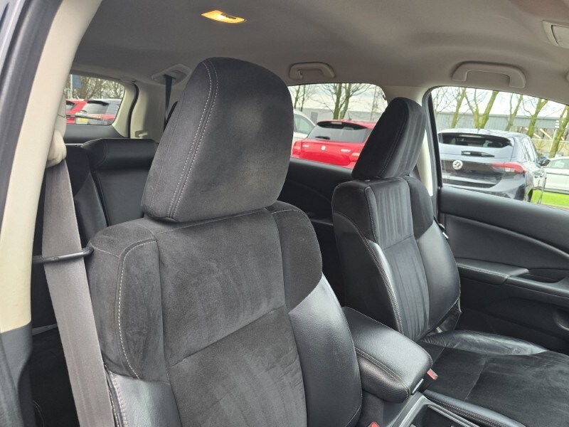 Used Honda CR-V 2016 for sale - 77001330: Photo 30