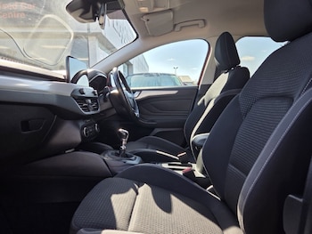 Used Ford Focus 2019 for sale - 78121452: Photo