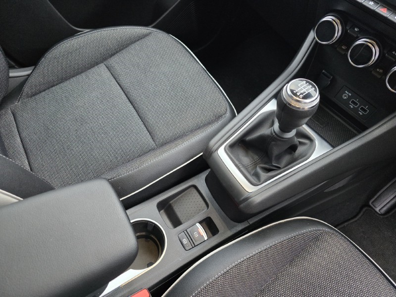 Used Renault Captur 2022 for sale - 76981480: Photo 32