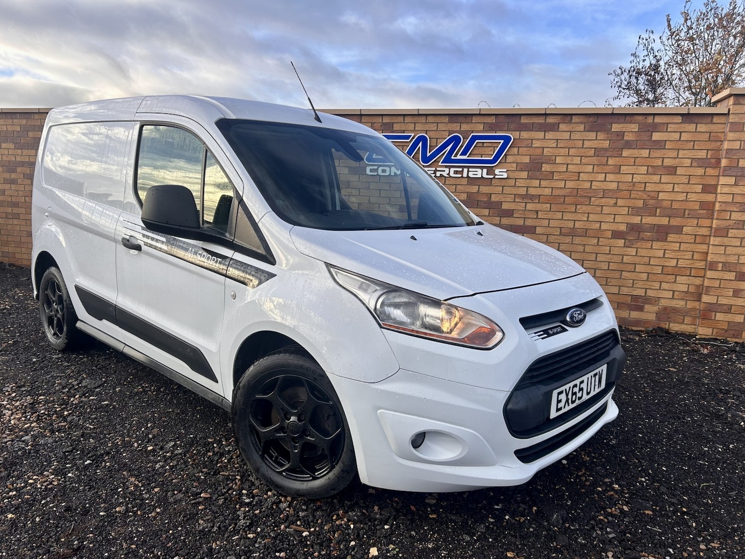 Used Ford Transit Connect 2015 for sale - 76859124: Photo 1