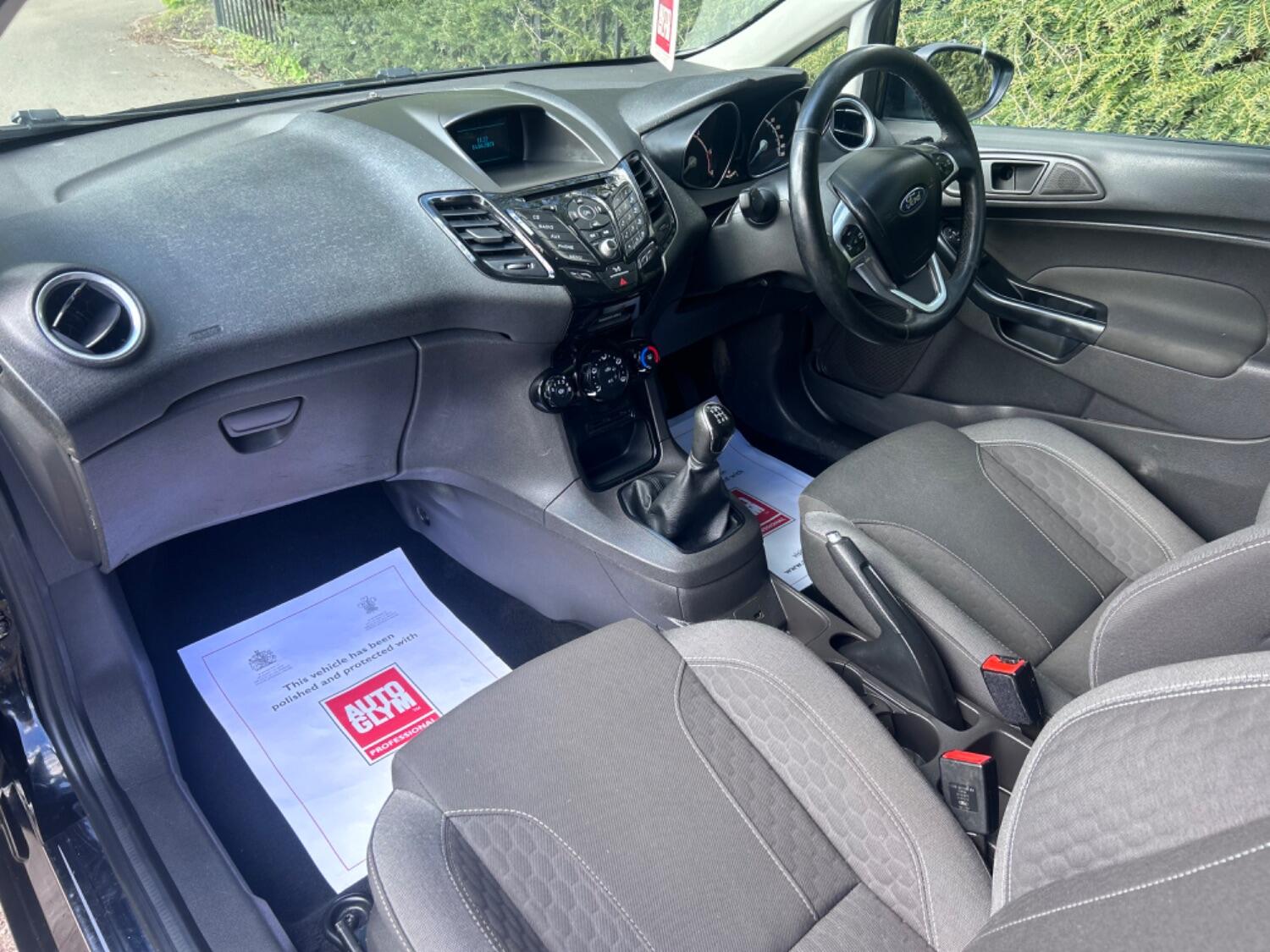 Used Ford Fiesta Van 2015 for sale - 76793161: Photo 16