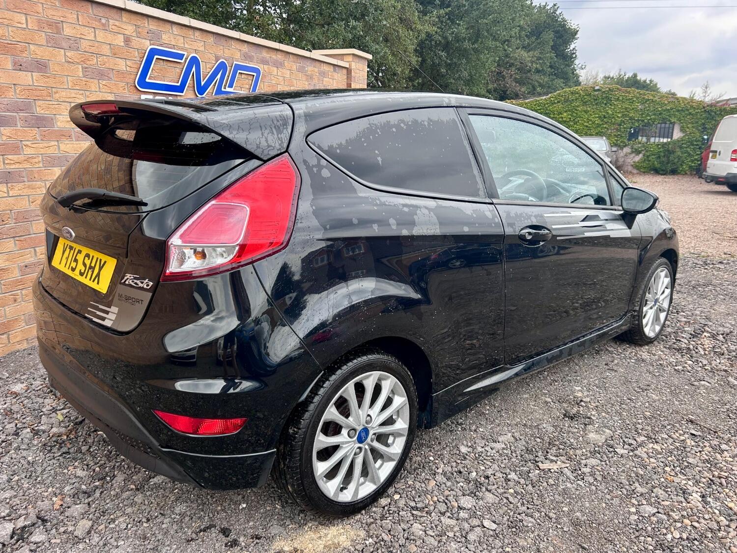 Used Ford Fiesta Van 2015 for sale - 76793161: Photo 3