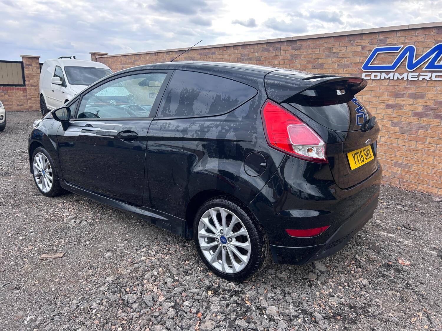 Used Ford Fiesta Van 2015 for sale - 76793161: Photo 6