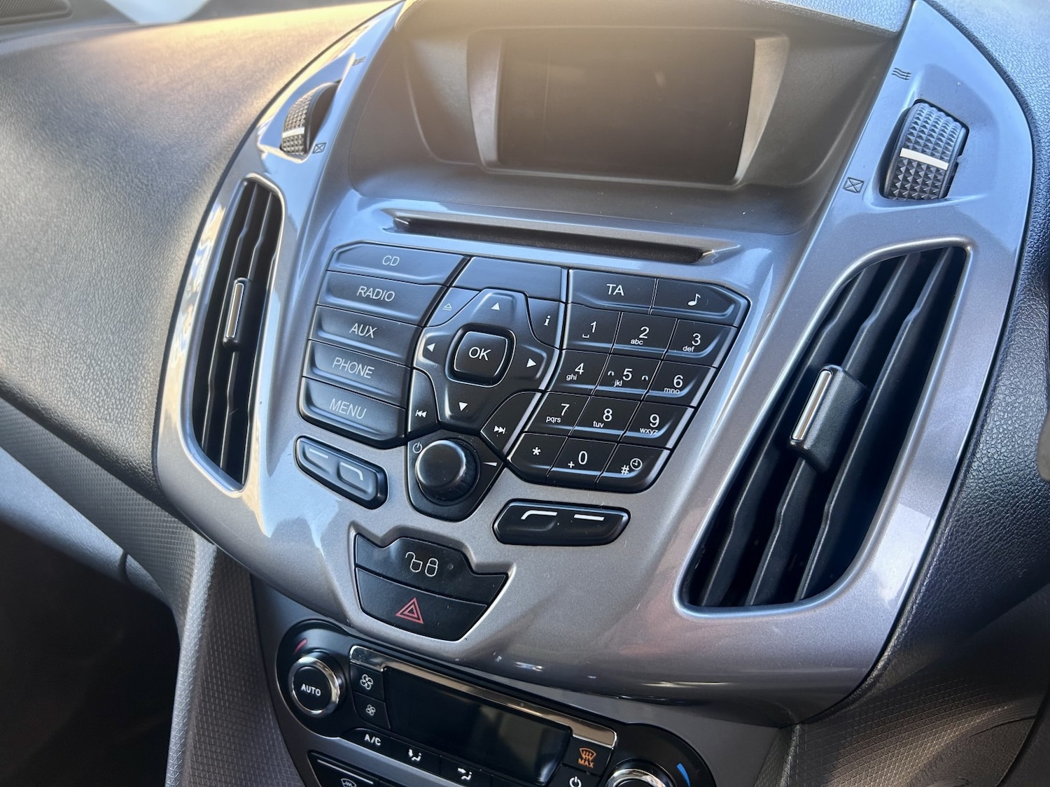 Used Ford Transit Connect 2015 for sale - 76126350: Photo 16