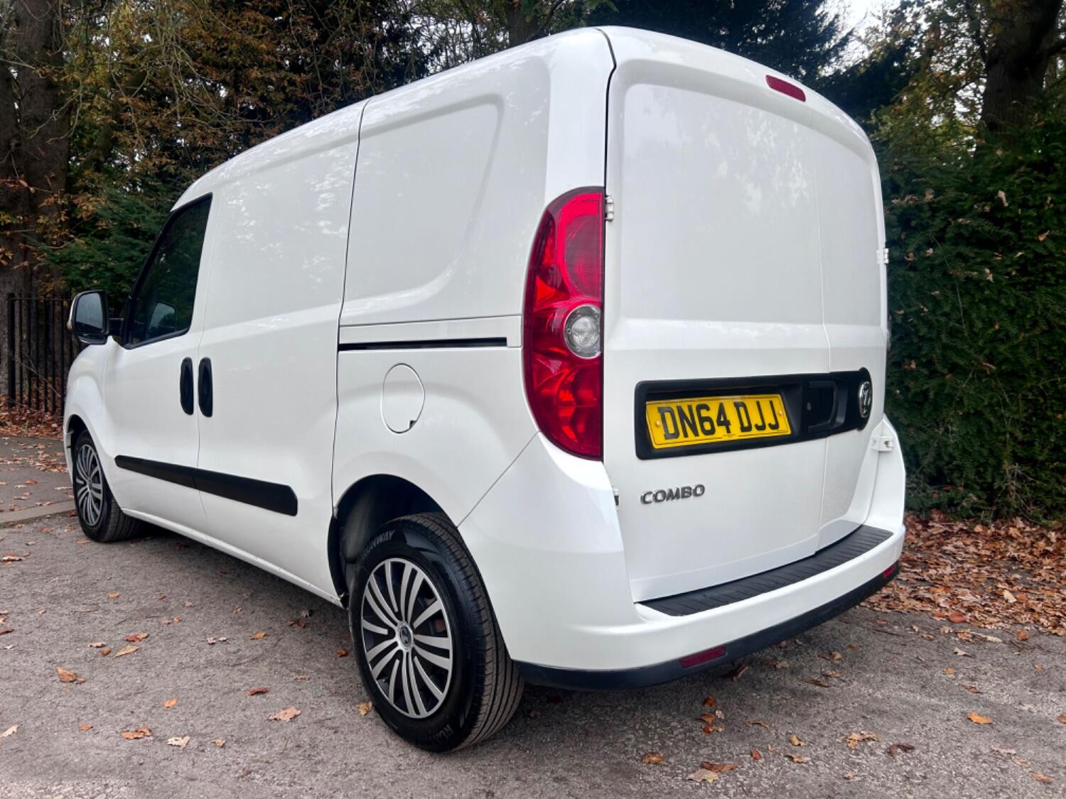 Used Vauxhall Combo 2014 for sale - 72794189: Photo 10