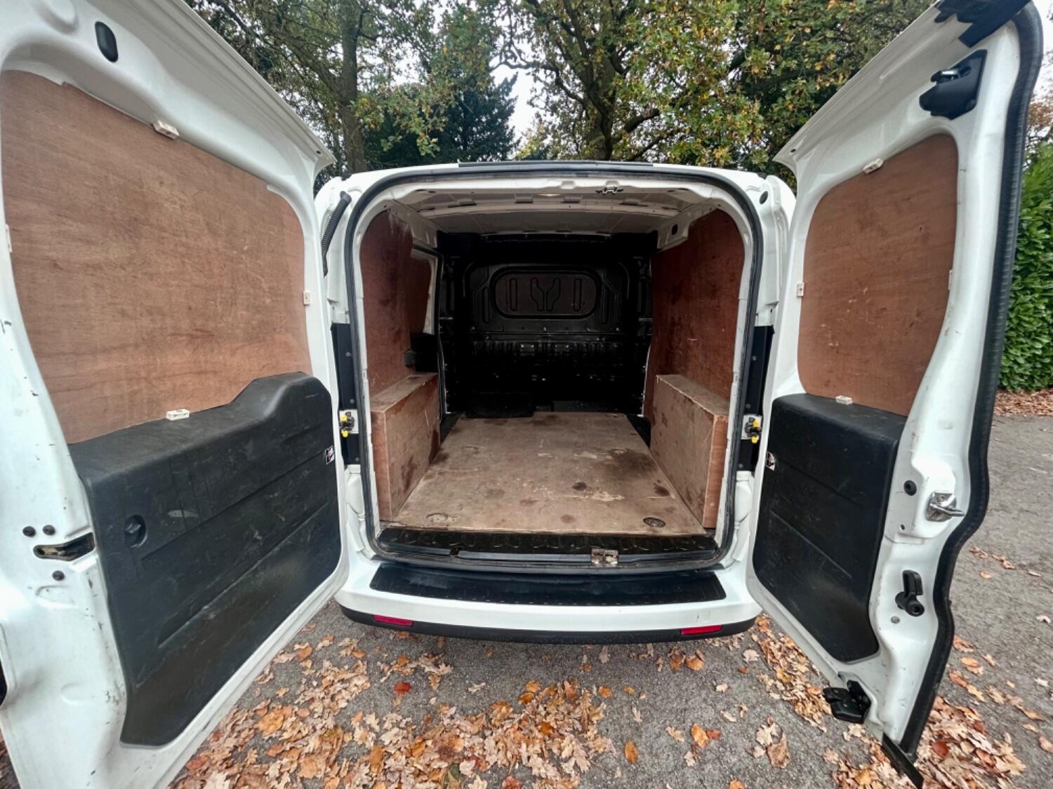 Used Vauxhall Combo 2014 for sale - 72794189: Photo 12