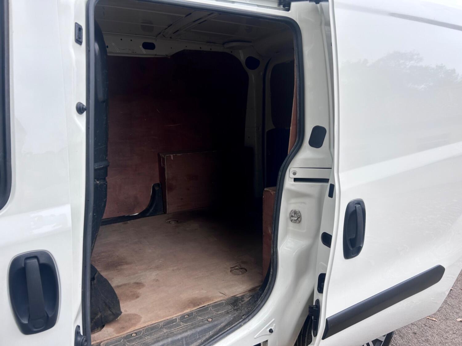 Used Vauxhall Combo 2014 for sale - 72794189: Photo 13