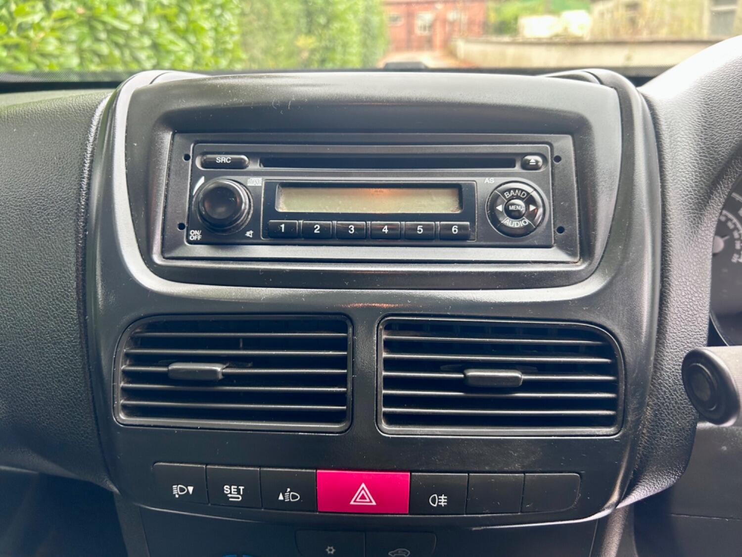 Used Vauxhall Combo 2014 for sale - 72794189: Photo 16