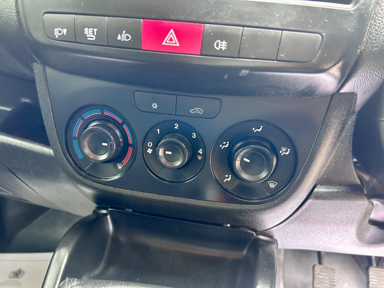 Used Vauxhall Combo 2014 for sale - 72794189: Photo 17