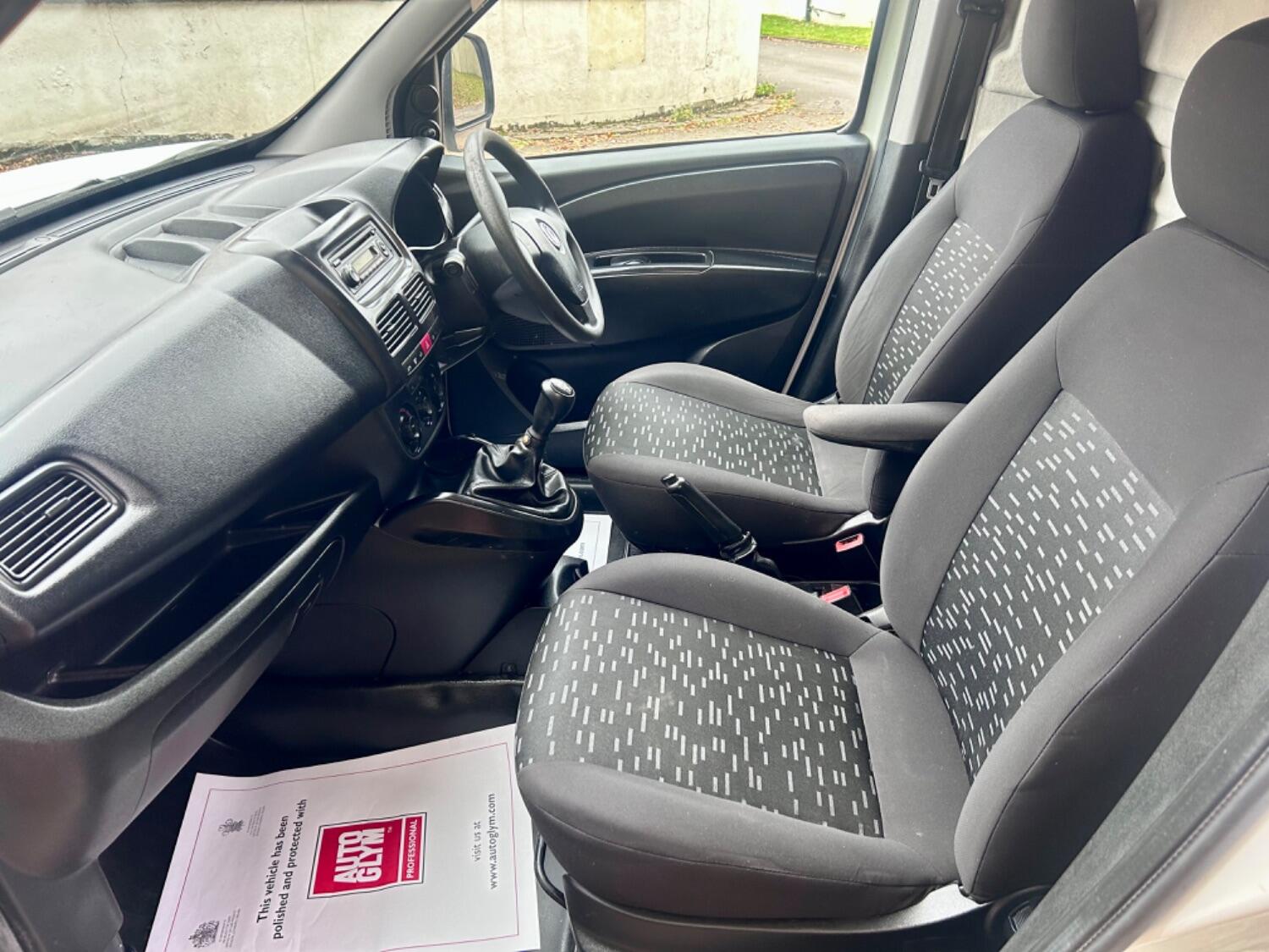 Used Vauxhall Combo 2014 for sale - 72794189: Photo 22