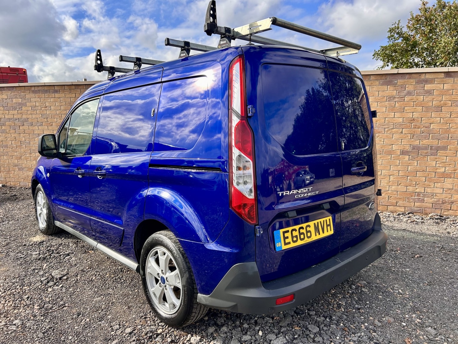 Used Ford Transit Connect 2017 for sale - 76324737: Photo 9