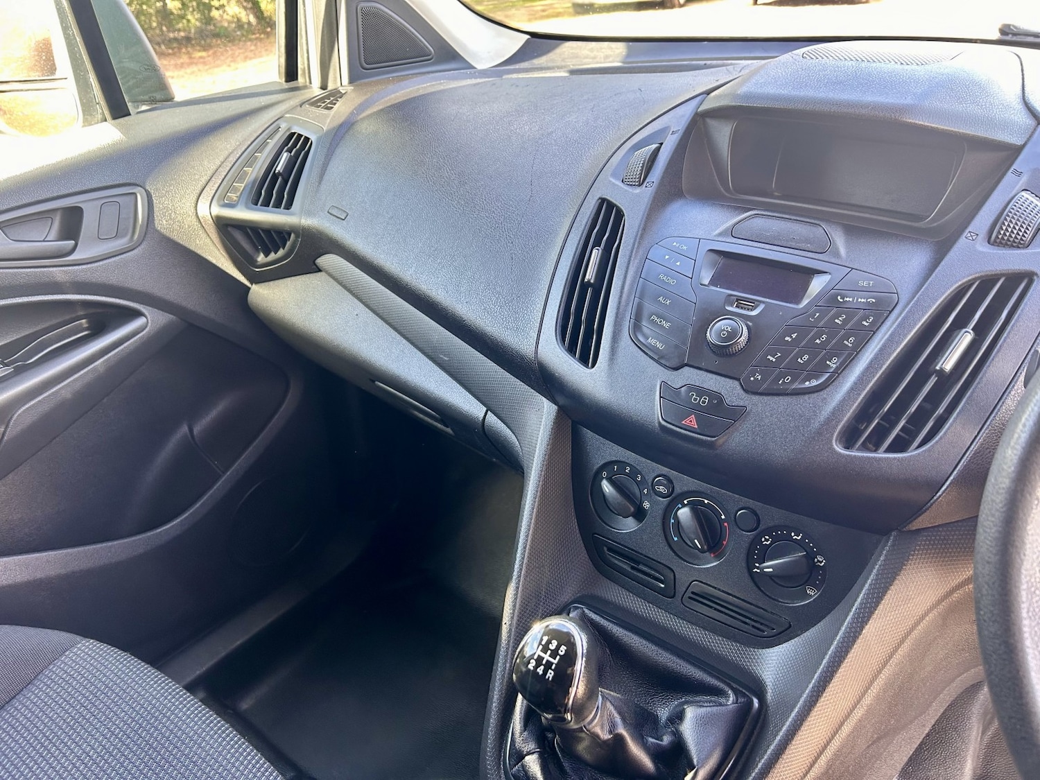 Used Ford Transit Connect 2015 for sale - 76378997: Photo 16