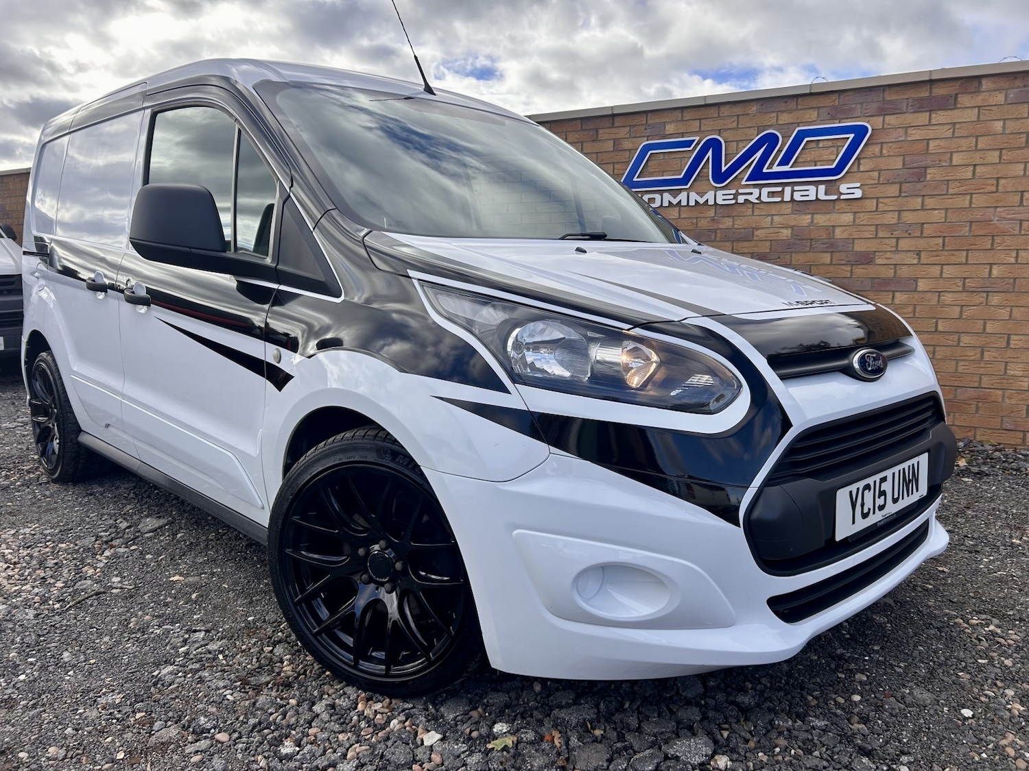 Used Ford Transit Connect 2015 for sale - 76378997: Photo 2