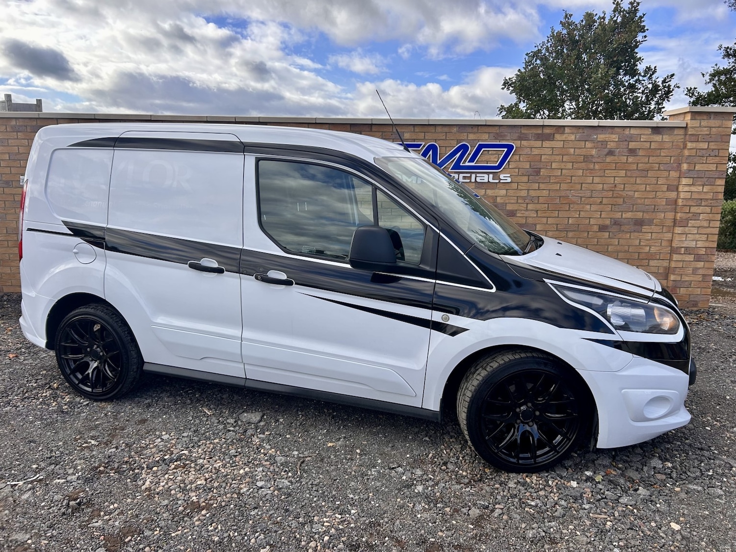 Used Ford Transit Connect 2015 for sale - 76378997: Photo 4