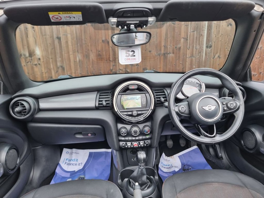 Used MINI Convertible 2017 for sale - 77096667: Photo 5