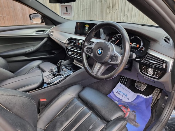 Used BMW 5 Series 2018 for sale - 75693229: Photo 2