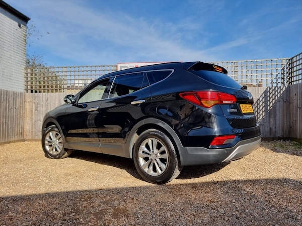 Used Hyundai Santa Fe 2016 for sale - 73900909: Photo 4
