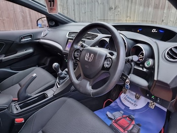 Used Honda Civic 2017 for sale - 76711370: Photo