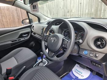 Used Toyota Yaris 2019 for sale - 79618810: Photo