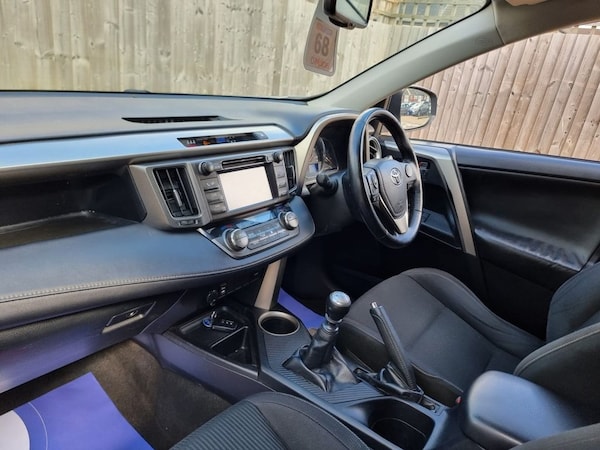 Used Toyota RAV4 2015 for sale - 74016427: Photo 13