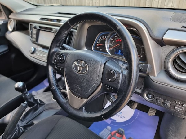 Used Toyota RAV4 2015 for sale - 74016427: Photo 18