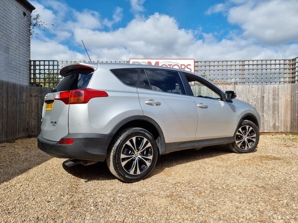 Used Toyota RAV4 2015 for sale - 74016427: Photo 25